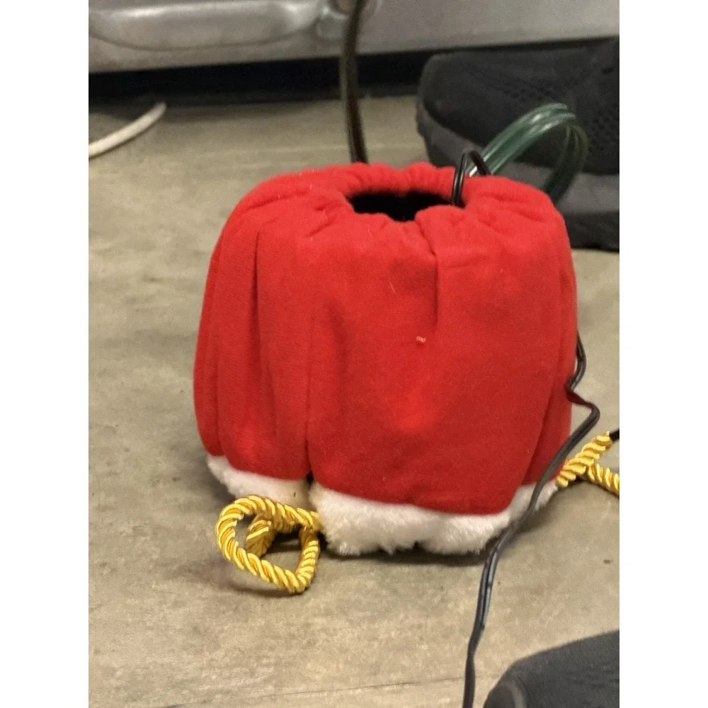 Wondershop Animated Climbing Santa 43